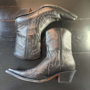 Rancho Cowboy Boots Womens 9 Classic Black Pointed Toe Western Ankle Leather Zip